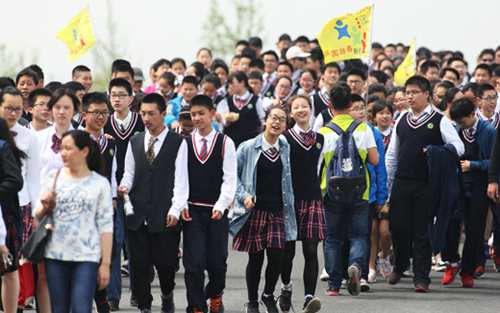 无锡江南中学学生开展春季社会实践活动